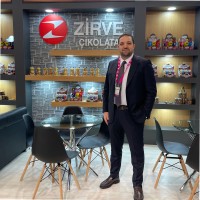 Zirve Çikolata Sahibi Kimdir? Güncel ve Doğrulanmış Bilgiler Zirve Çikolata Sahibi Kimdir? Güncel ve Doğrulanmış Bilgiler - Kapak Görseli